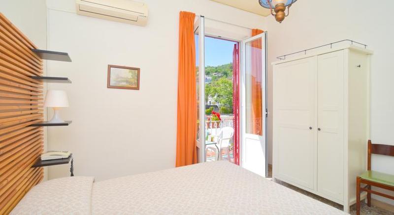 Hotel Charme La Tina 3*