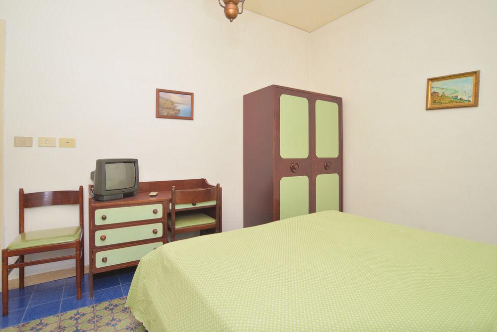 Charme La Tina 3* Ischia